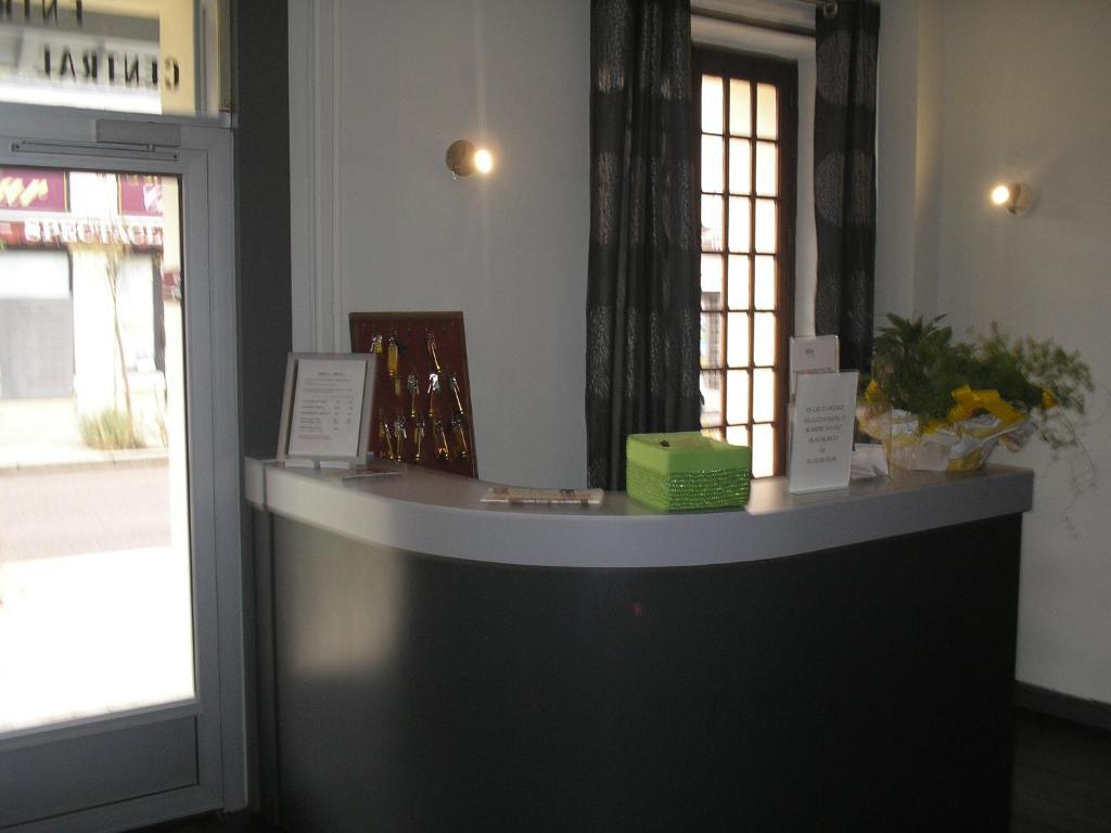 Le Central By Santat ! Bellac Exterior foto